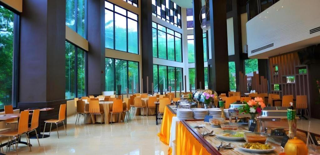 Hotel Grand Baron 40/51