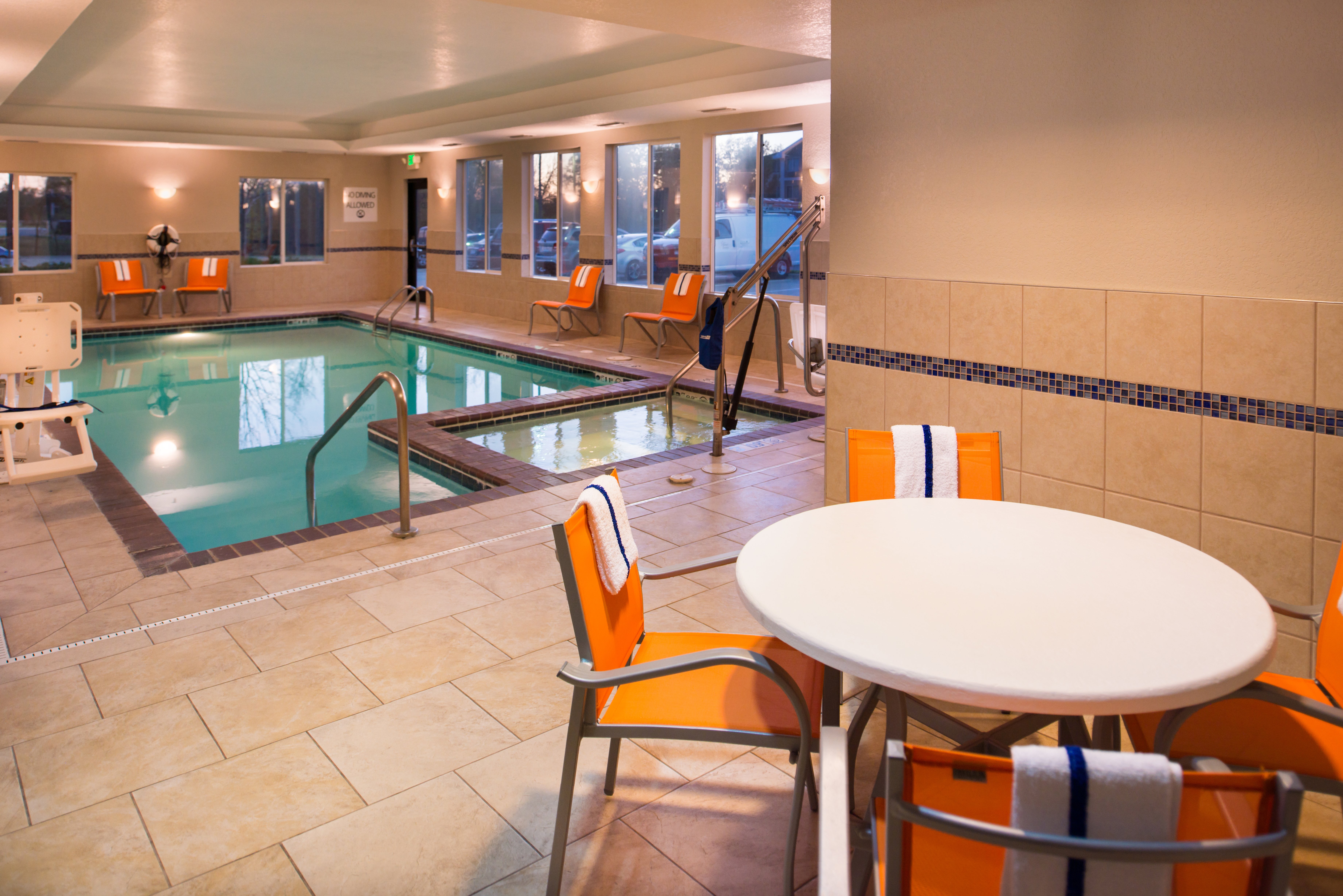 Holiday Inn Express Hotel And Suites Pittsburg 33/73