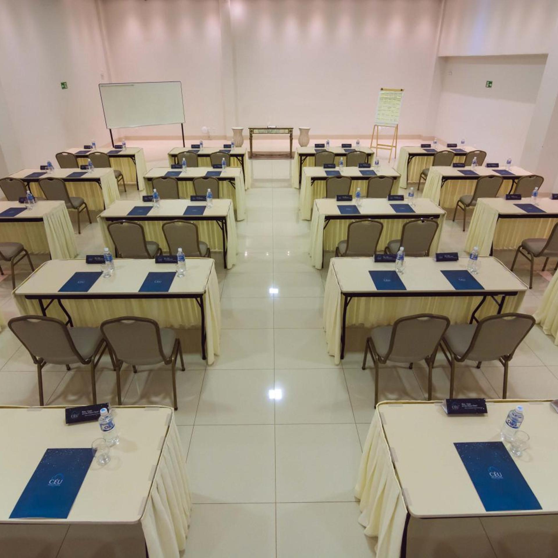 Ceu Palace Hotel 42/50