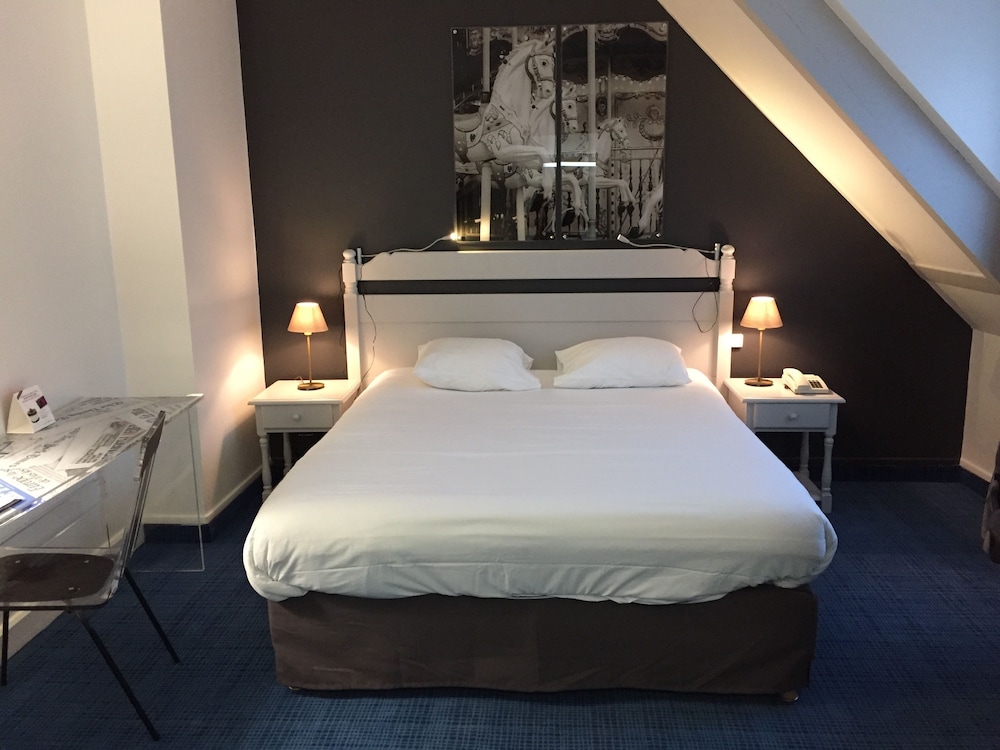 Hotel the Originals City Rueil Centre 6/67