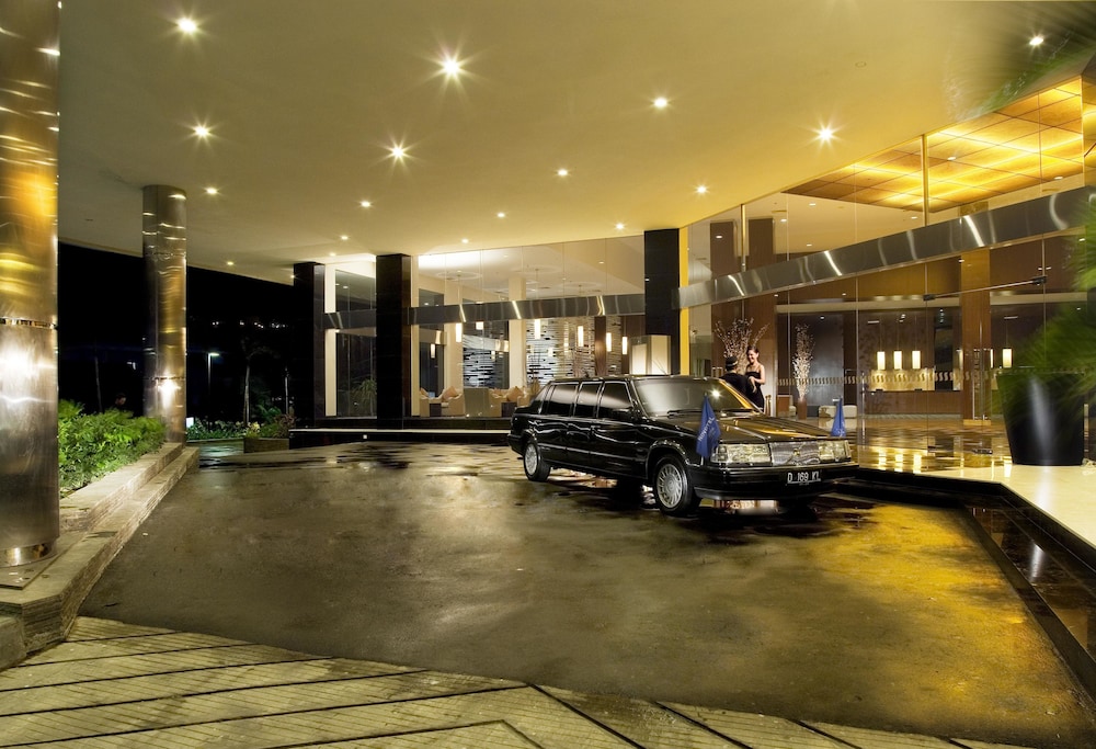 NOVOTEL BALIKPAPAN 35/74