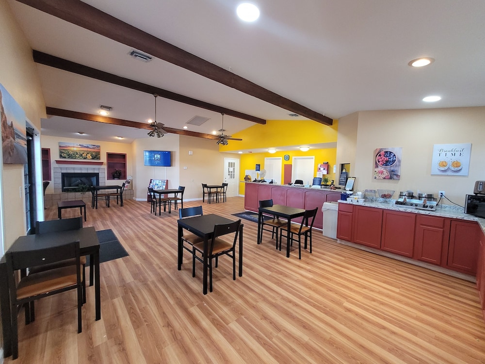 restaurant cafeteria