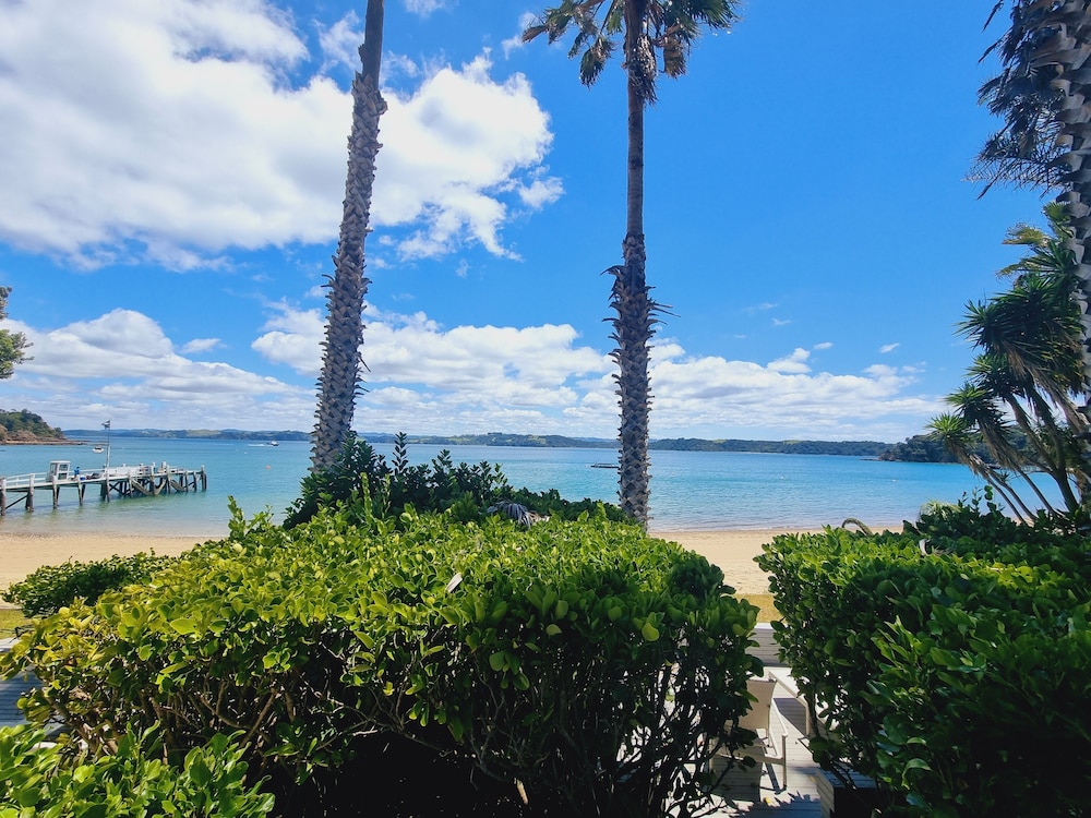BEACH HOUSE KAWAU ISLAND 34/51