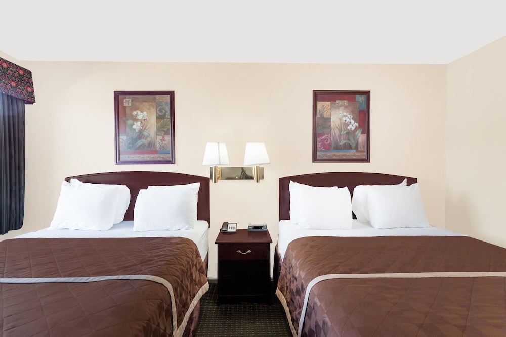 Travelodge By Wyndham Barstow 9/21
