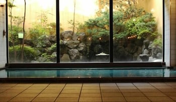 Saga Grace Hotel 8/20