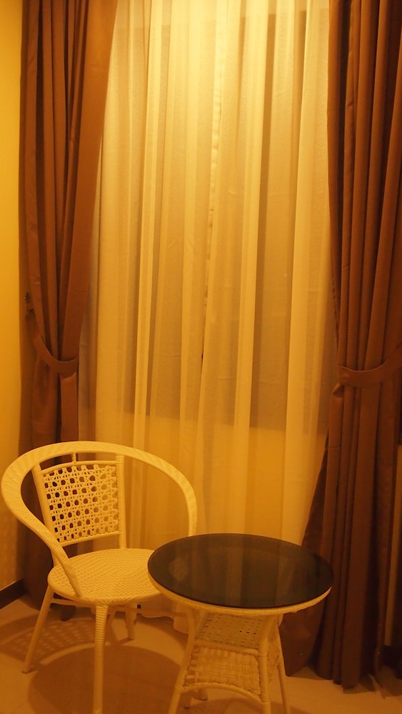 118 HOTEL MACALISTER 34/43
