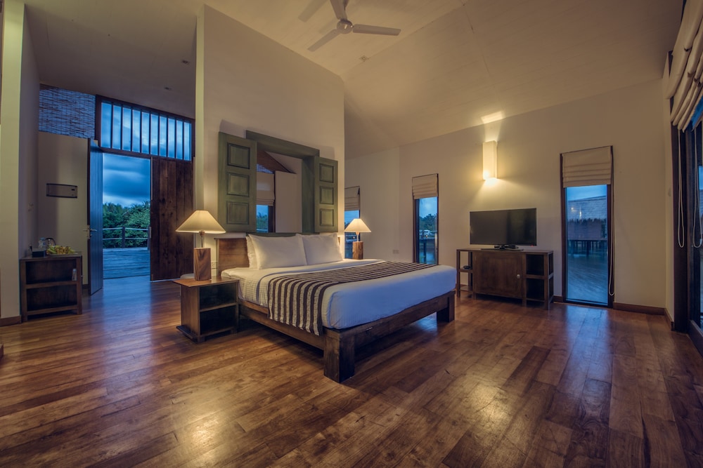 Suriya Resort 16/60