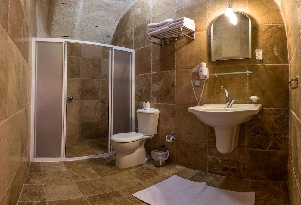 Kirkit Hotel 49/50