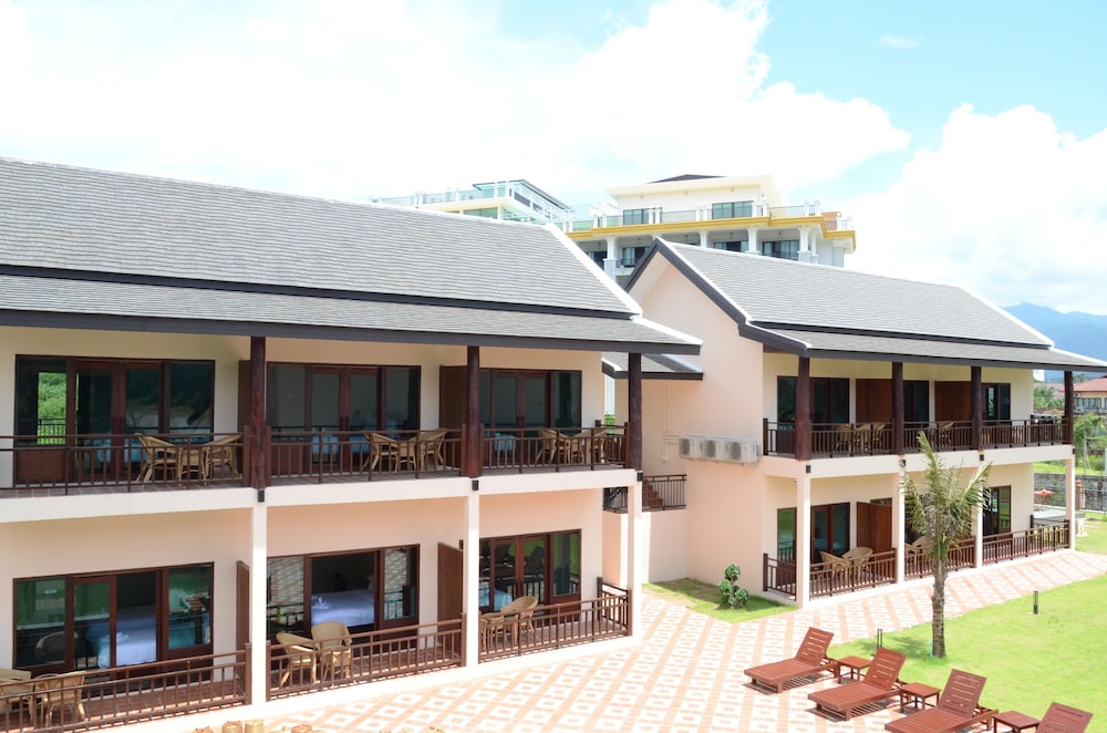 Saksiri Riverside Boutique Hotel 2/50