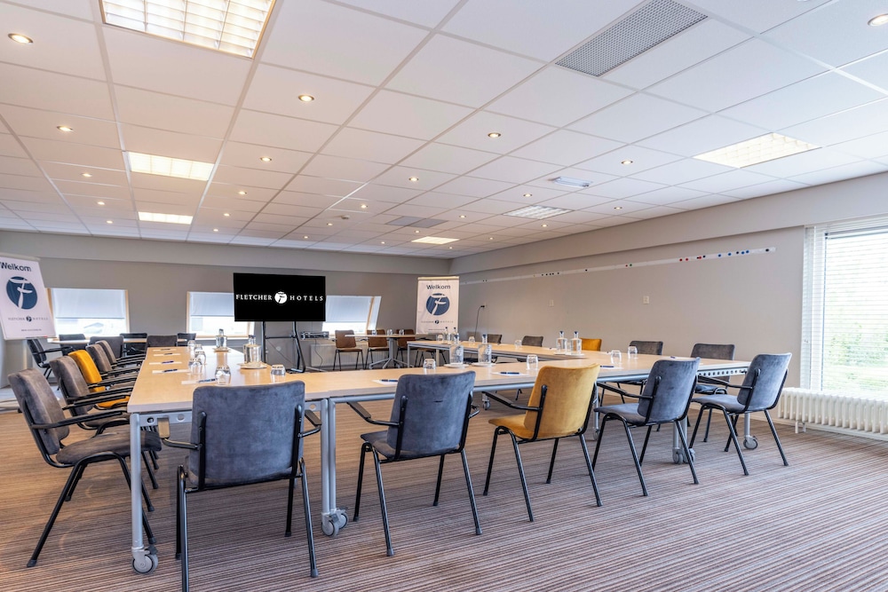 Fletcher Zuiderduin Beachhotel 36/48