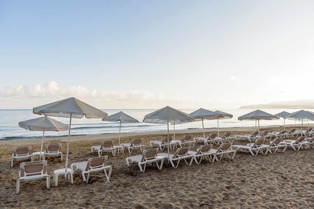 Zeus Hotels Palm Beach Hotel 57/63