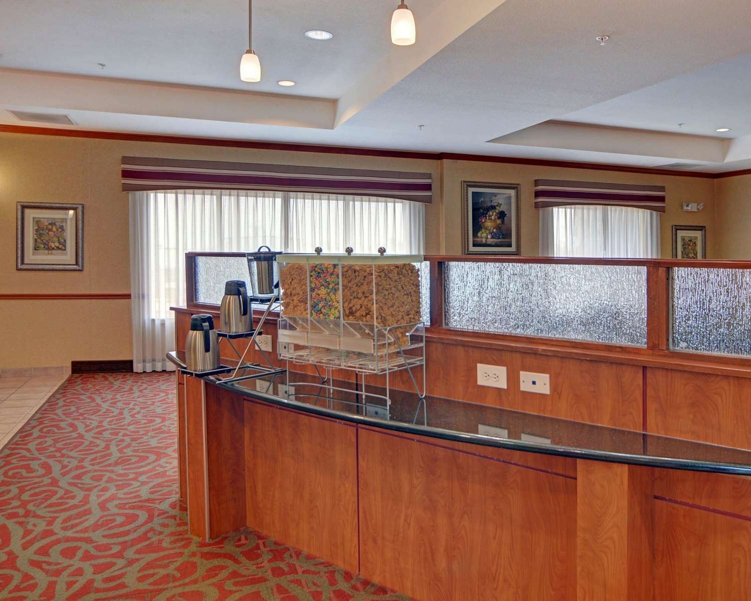 Quality Suites Near Cedar Creek Lake Mabank, TX 2/42
