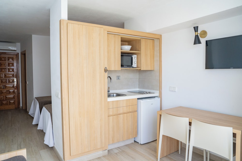 Sunside Ibiza Studios - Only Adults- Formerly known as Central Park 53/63