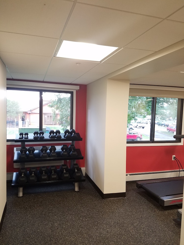 Ramada By Wyndham Minneapolis Golden Valley 23/42