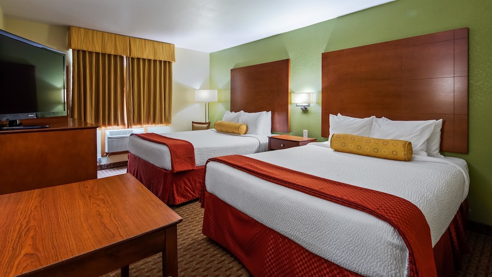 Best Western Plus Altoona Inn 12/43