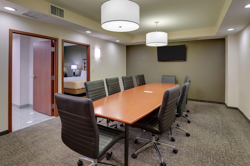 Drury Inn and Suites North Dayton 40/50