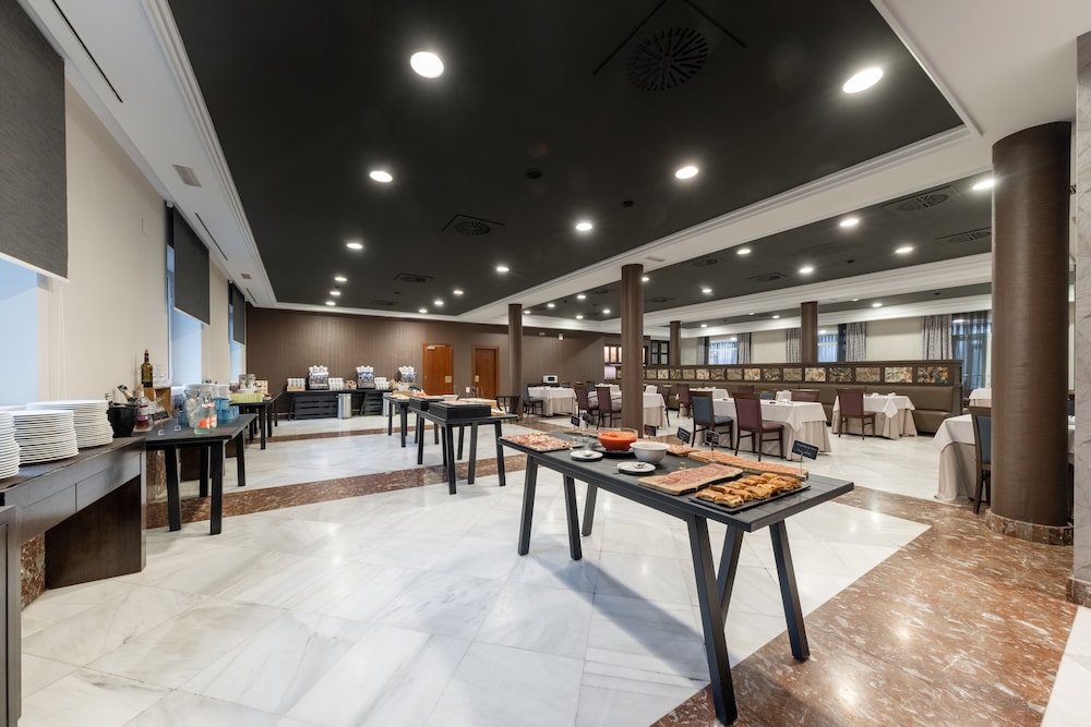 restaurant cafeteria