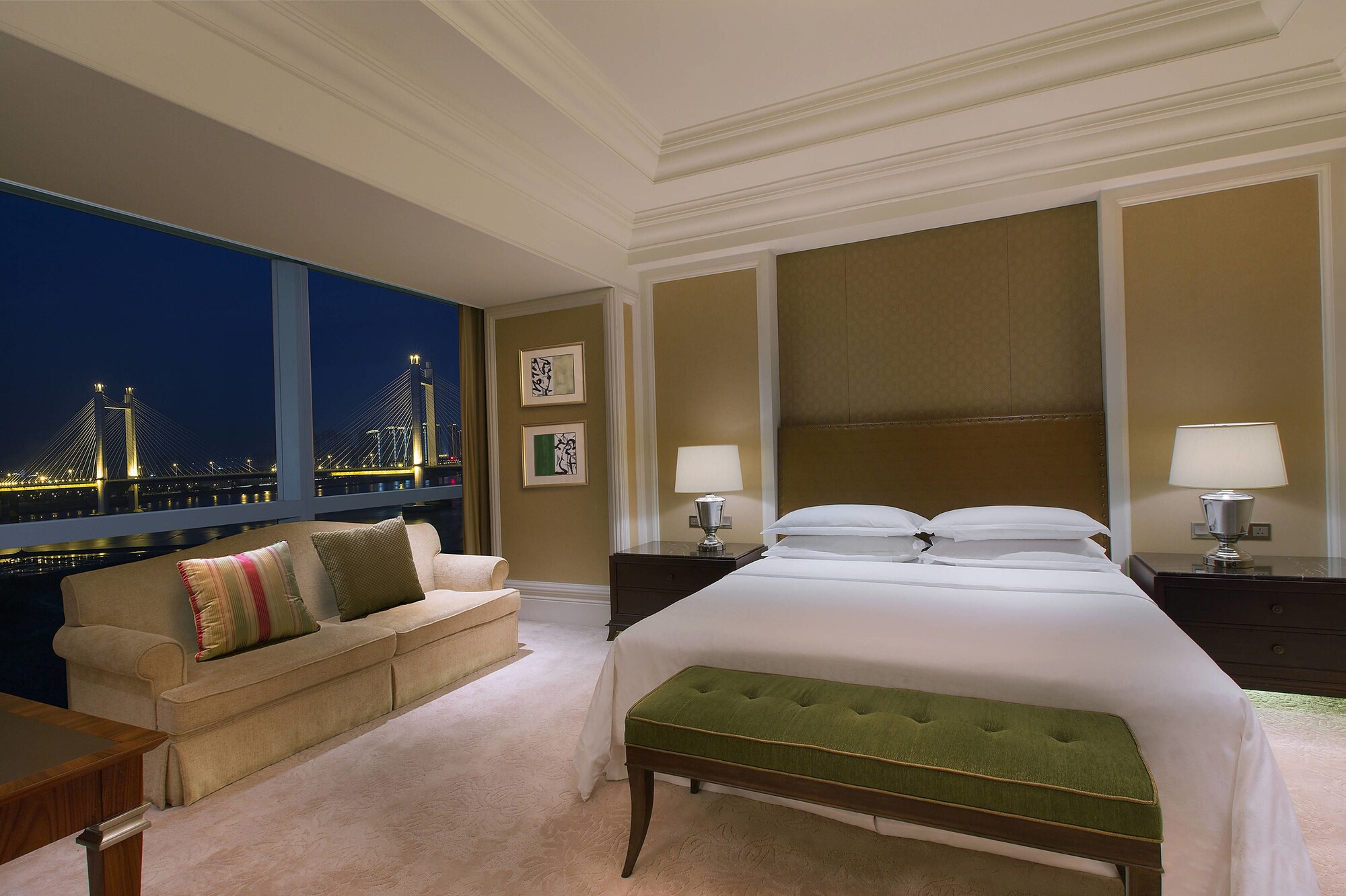 غرفة كلوب بسرير كينج، Sheraton Fuzhou Hotel 2/3