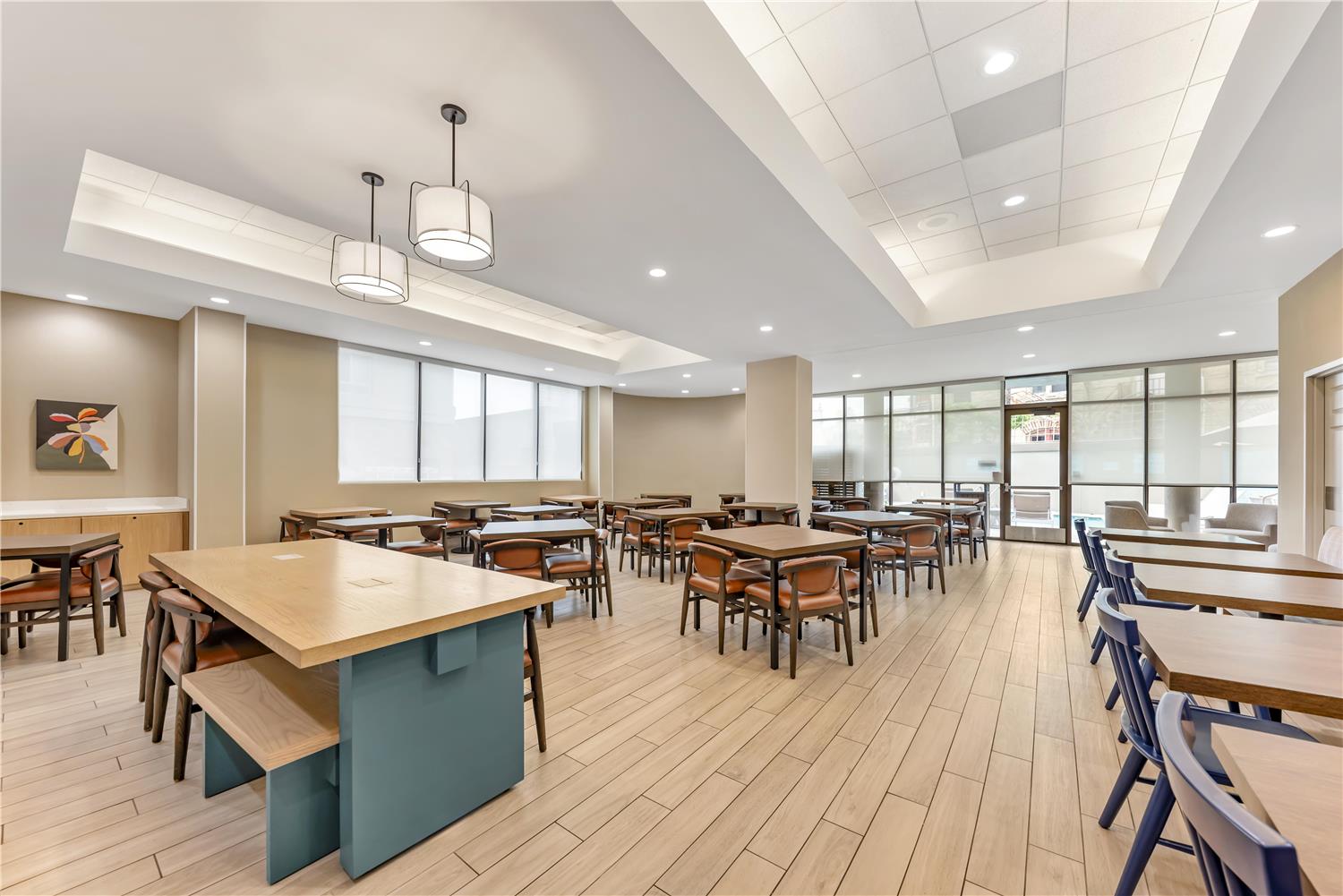 restaurant cafeteria