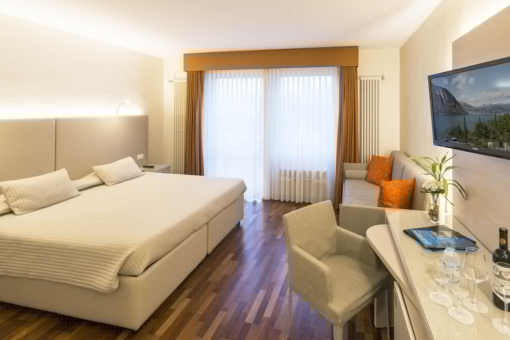 Hotel Campione 41/74