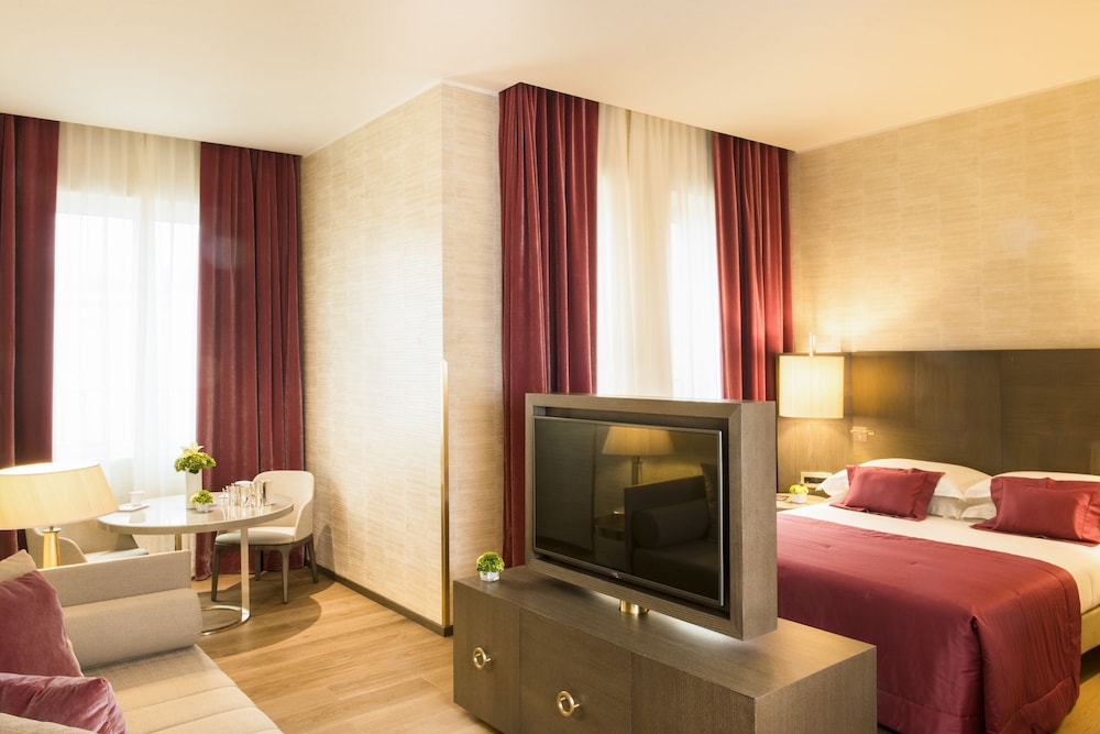 Rosa Grand Milano Starhotels Collezione 56/76
