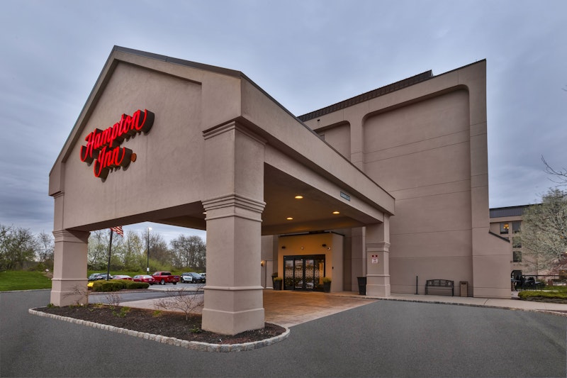 Hampton Inn Clinton, NJ 52/56