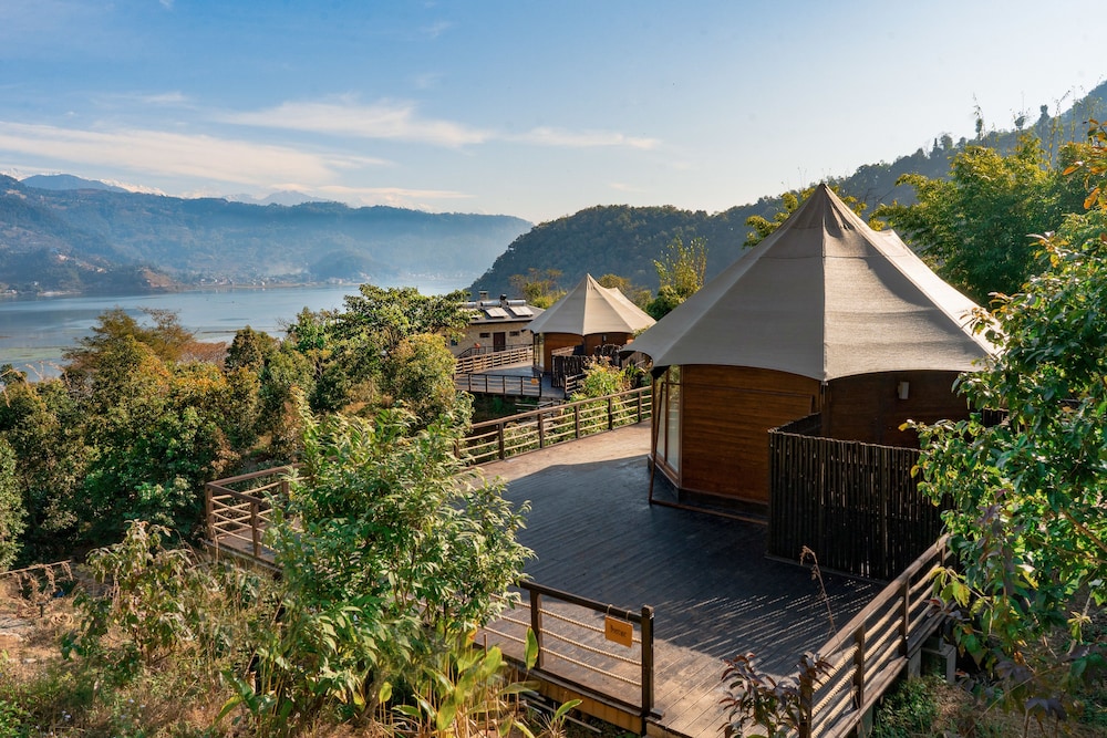 The Pavilions Himalayas Lake View 56/62
