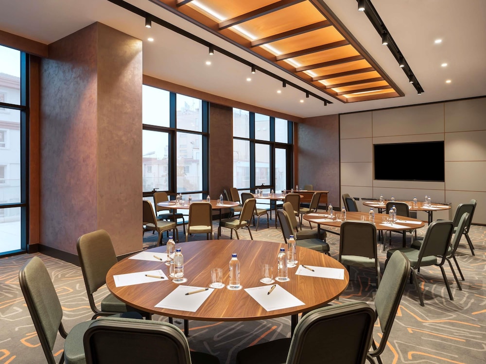 Movenpick Hotel Istanbul Marmara Sea 41/50