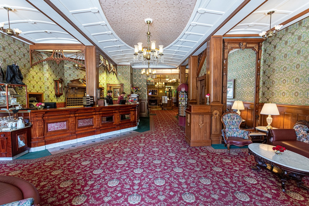 HISTORIC STRATER HOTEL 14/68