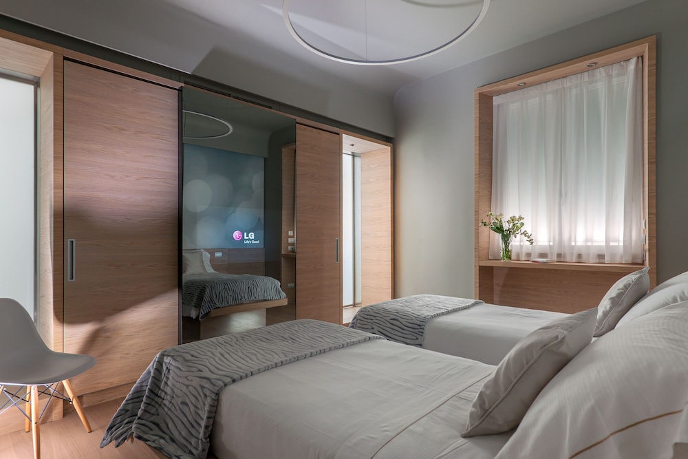 Air Suite 8/54