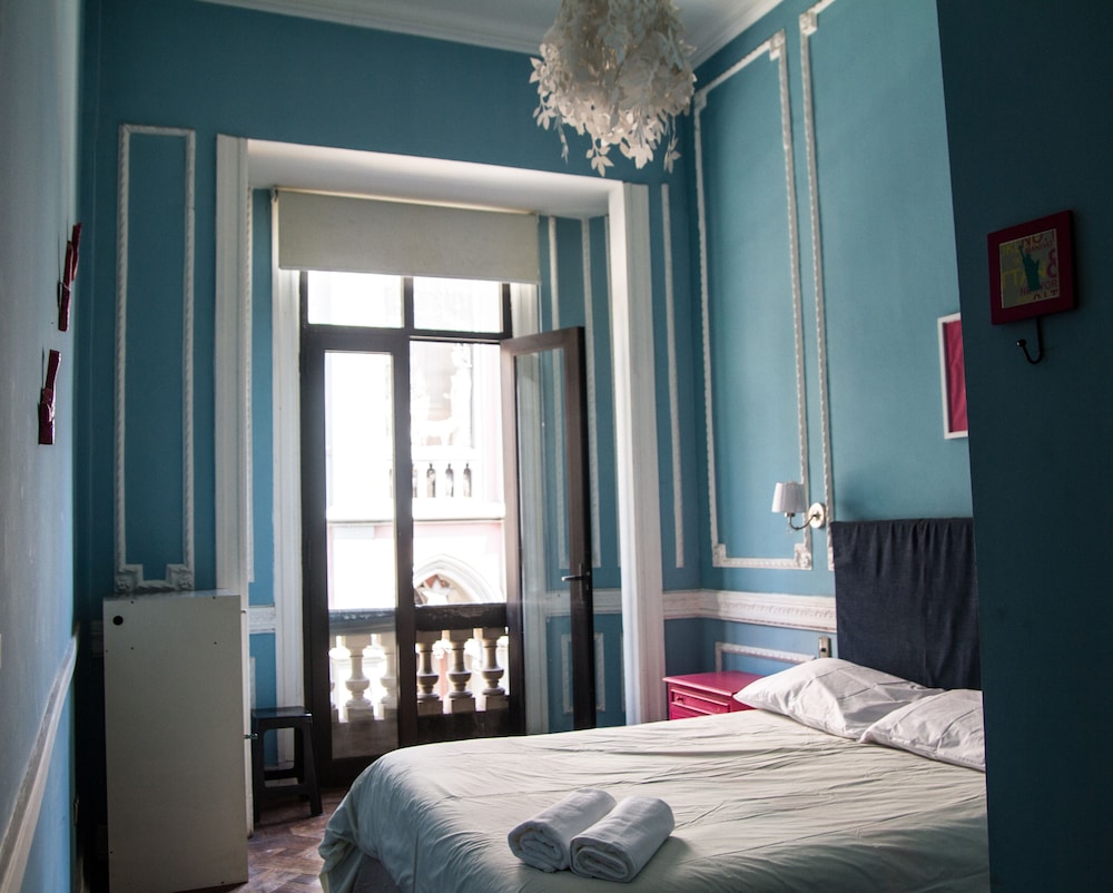 Santiago Backpackers 20/50