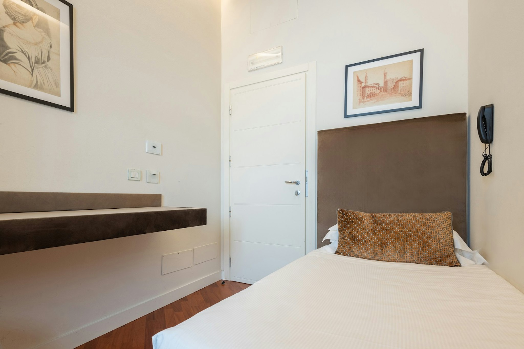 Embassy Hotel Florence 25/42