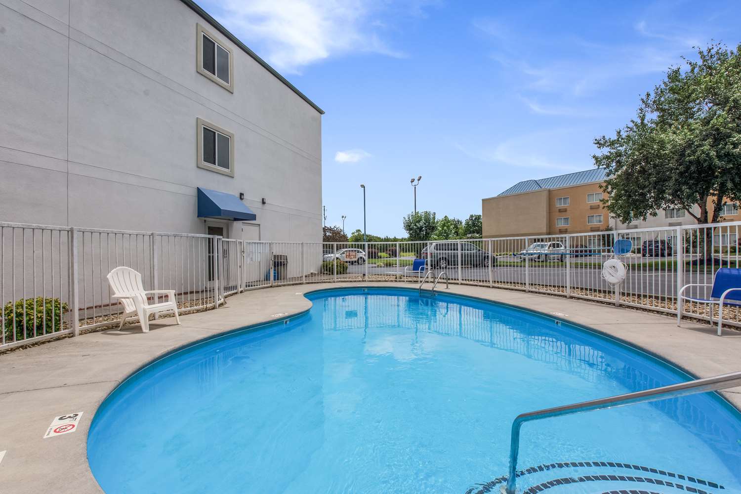 Americas Best Value Inn Knoxville East 11/15