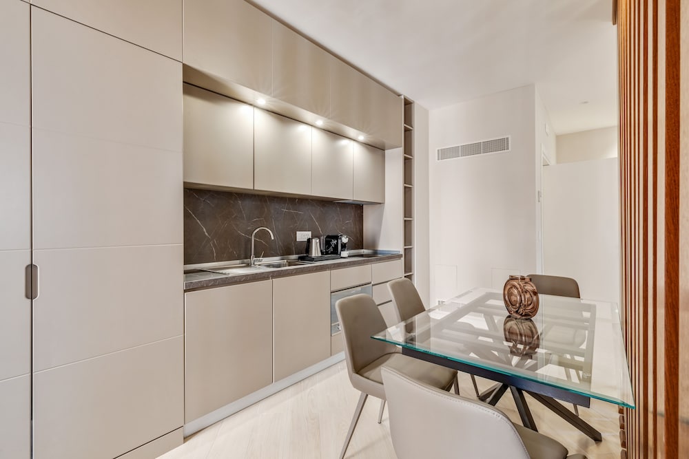 Oriana Suites Udine 11/24