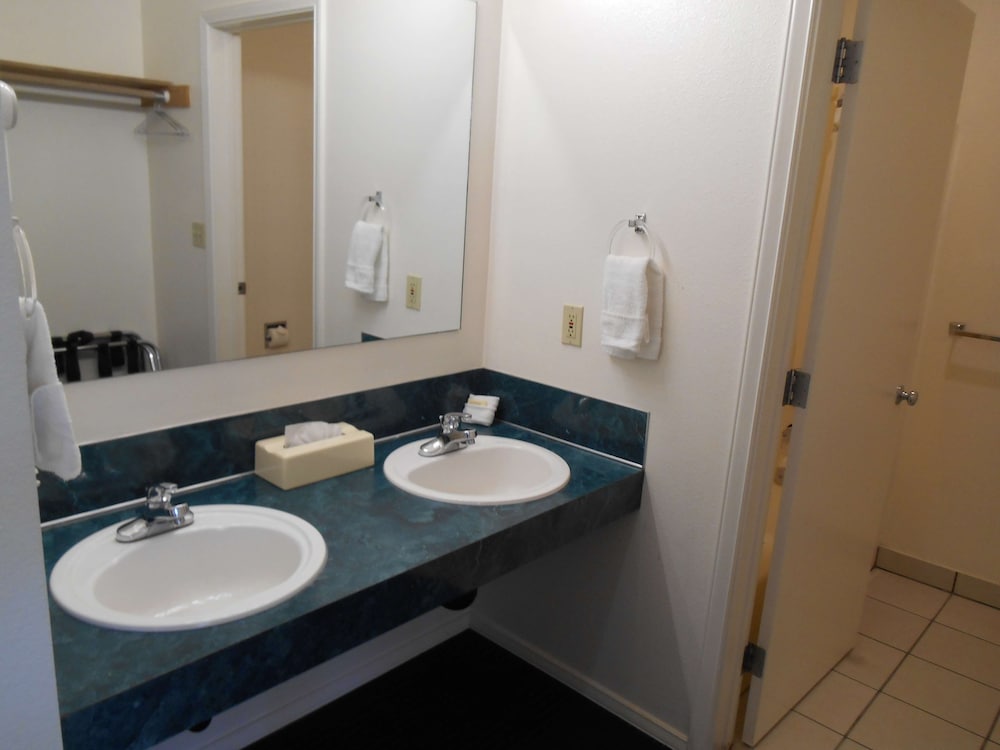 Guesthouse Enumclaw 12/39