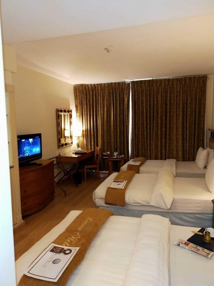 The Liwan Hotel 13/38