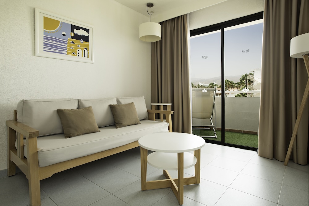 Hotel LIVVO Anamar Suites 50/65