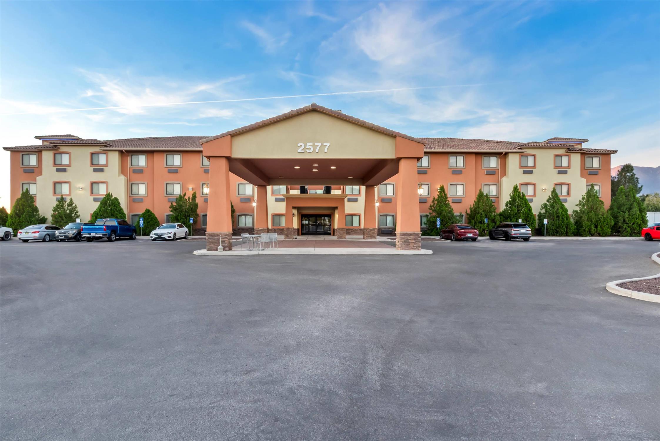 Comfort Inn And Suites Thatcher 74/79