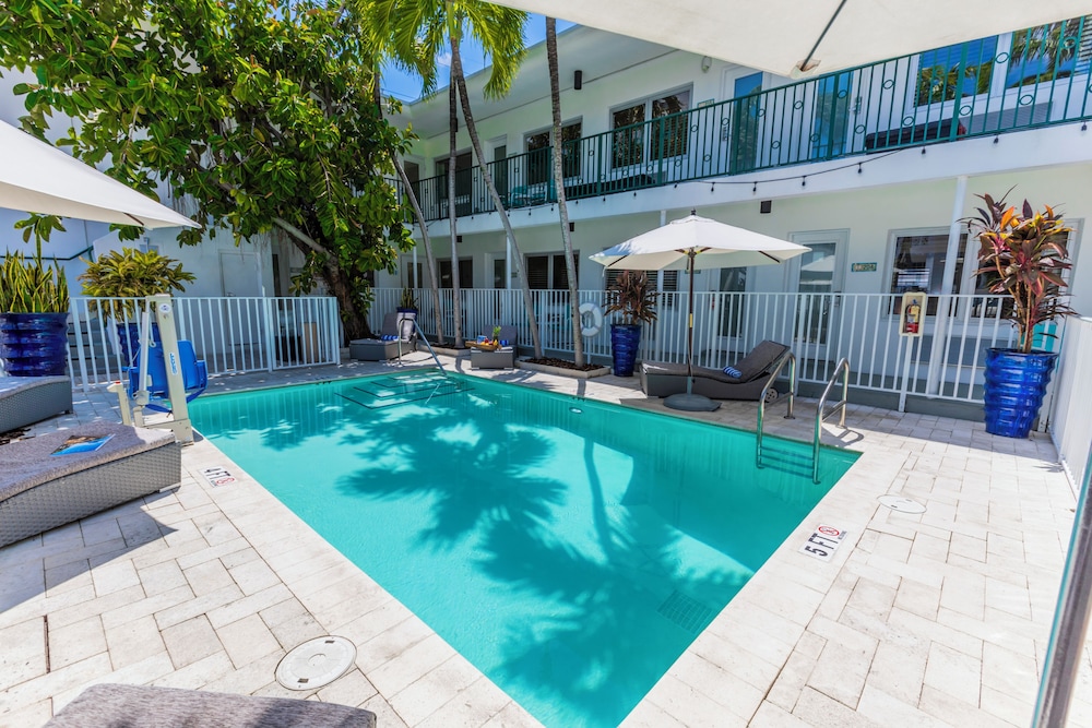 Seaside All Suites Hotel 22/27