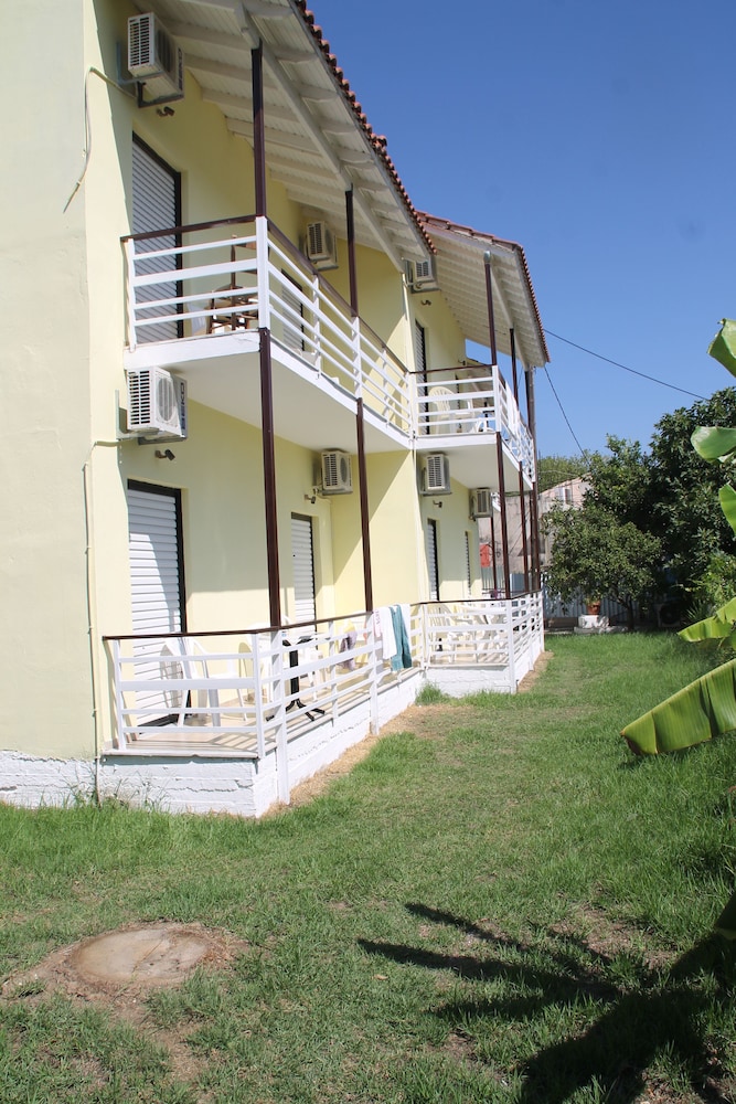 Kavos Central Gardens 34/42