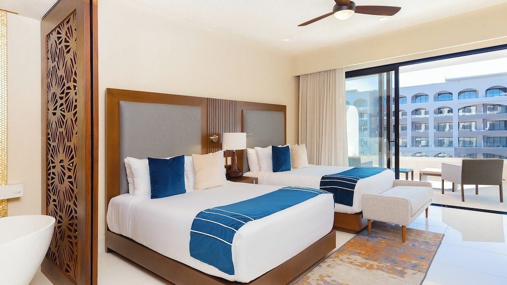 Villa Del Arco Beach Resort And Spa 35/78