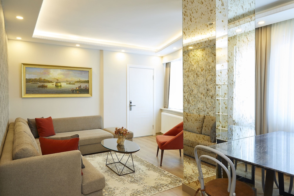 All Seasons Suites 12/22