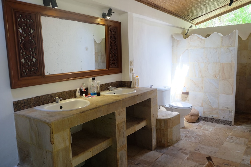 Villa Boreh Beach Resort And Spa 62/64