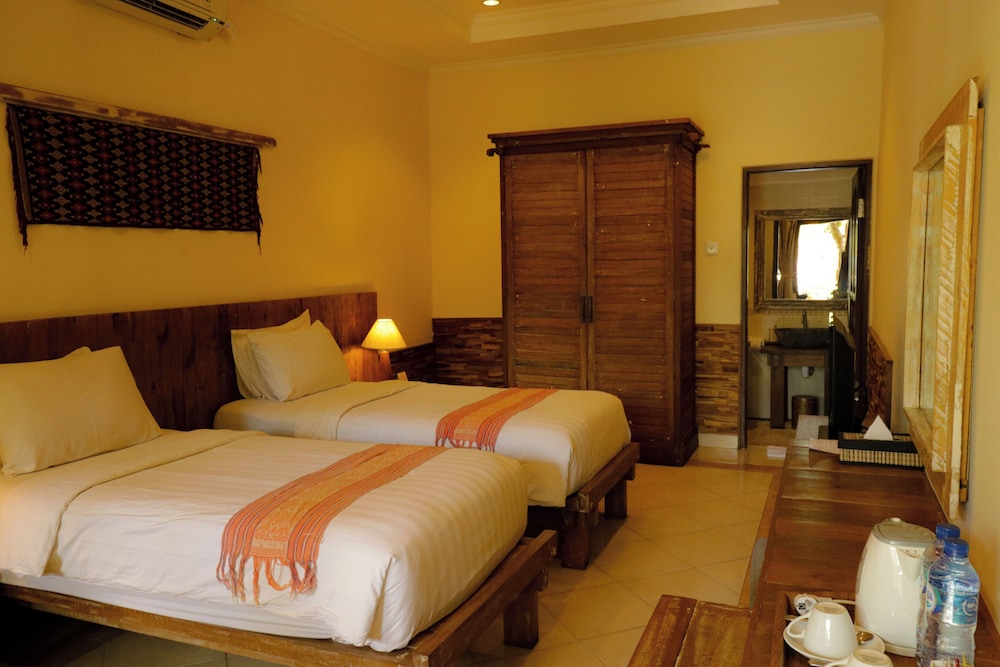 Mina Pelasa Hotel and Resto 24/61
