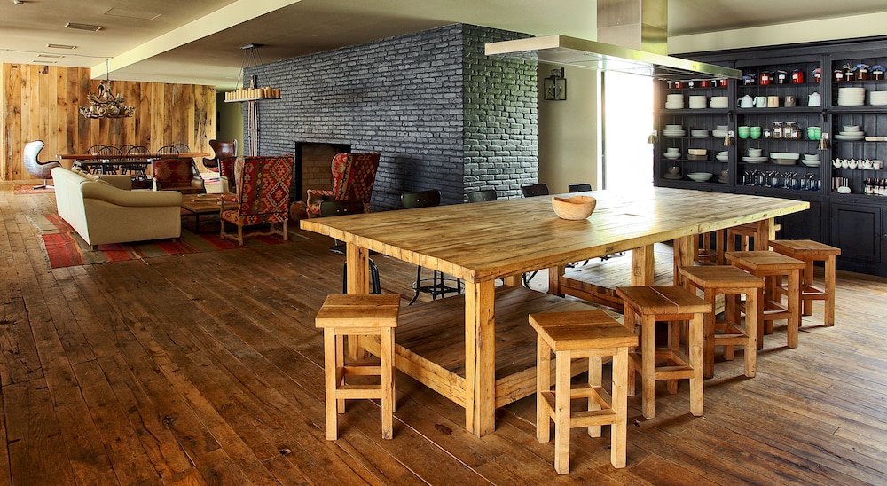 Rooms Hotel Kazbegi 43/55