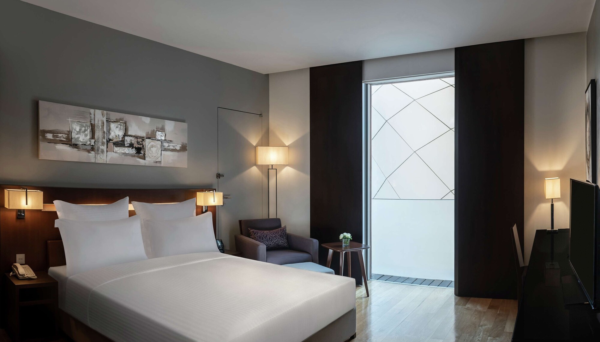 غرفة بسرير كينج، Hilton Beirut Downtown 2/13