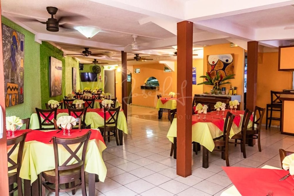 Tante Arlette Hotel 32/49