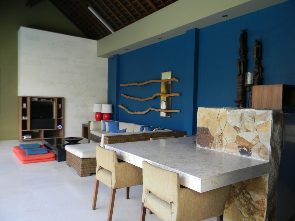 The Ahimsa Beach 4/50
