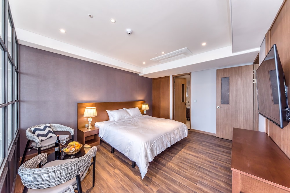 Dyne Oceano Hotel 34/75