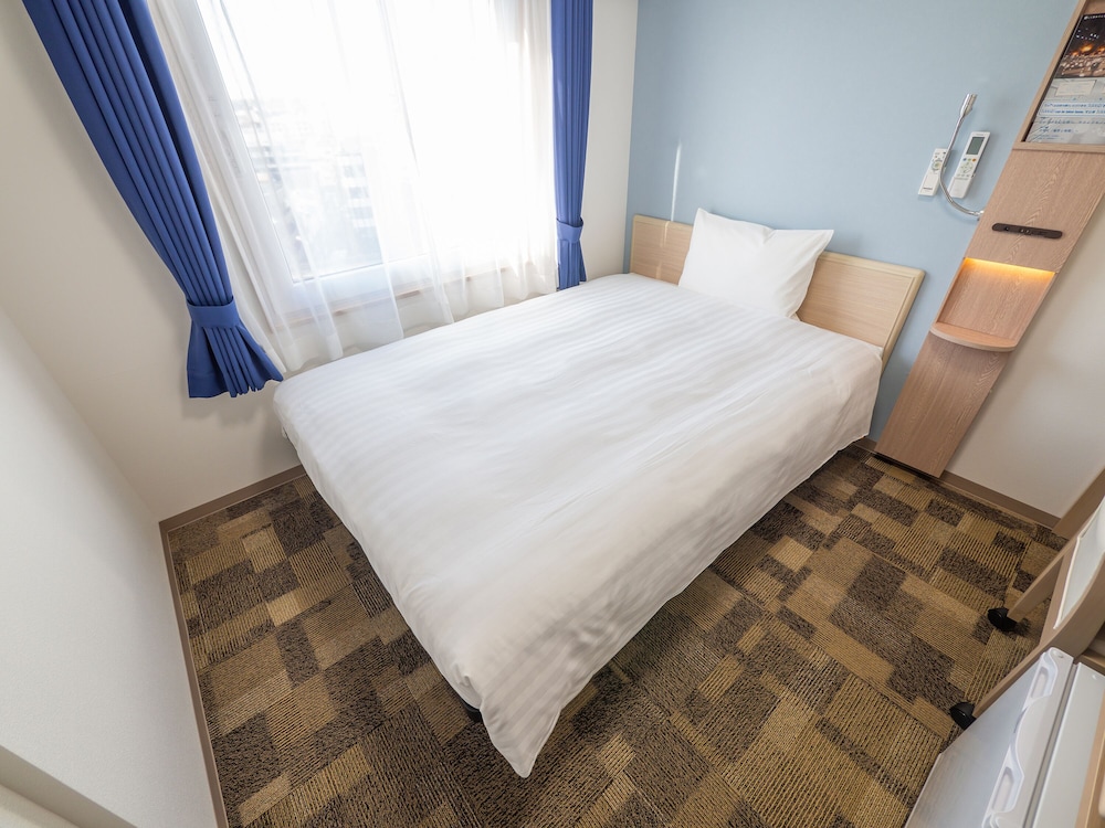 Toyoko Inn Yokohama-Eki Nishi-Guchi 25/42